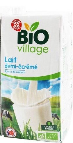 Lait demi-écrémé Bio Village Bio - 1L