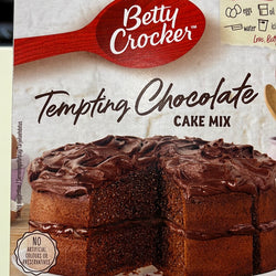 BETTY CROCKER TEMPTING CHOCOLATE CAKE MIX 425g